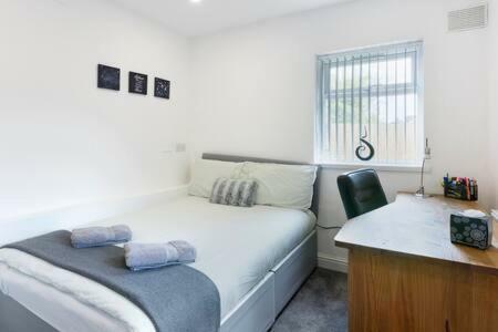 Key Serviced Apartments Hall Green Solihull Buitenkant foto